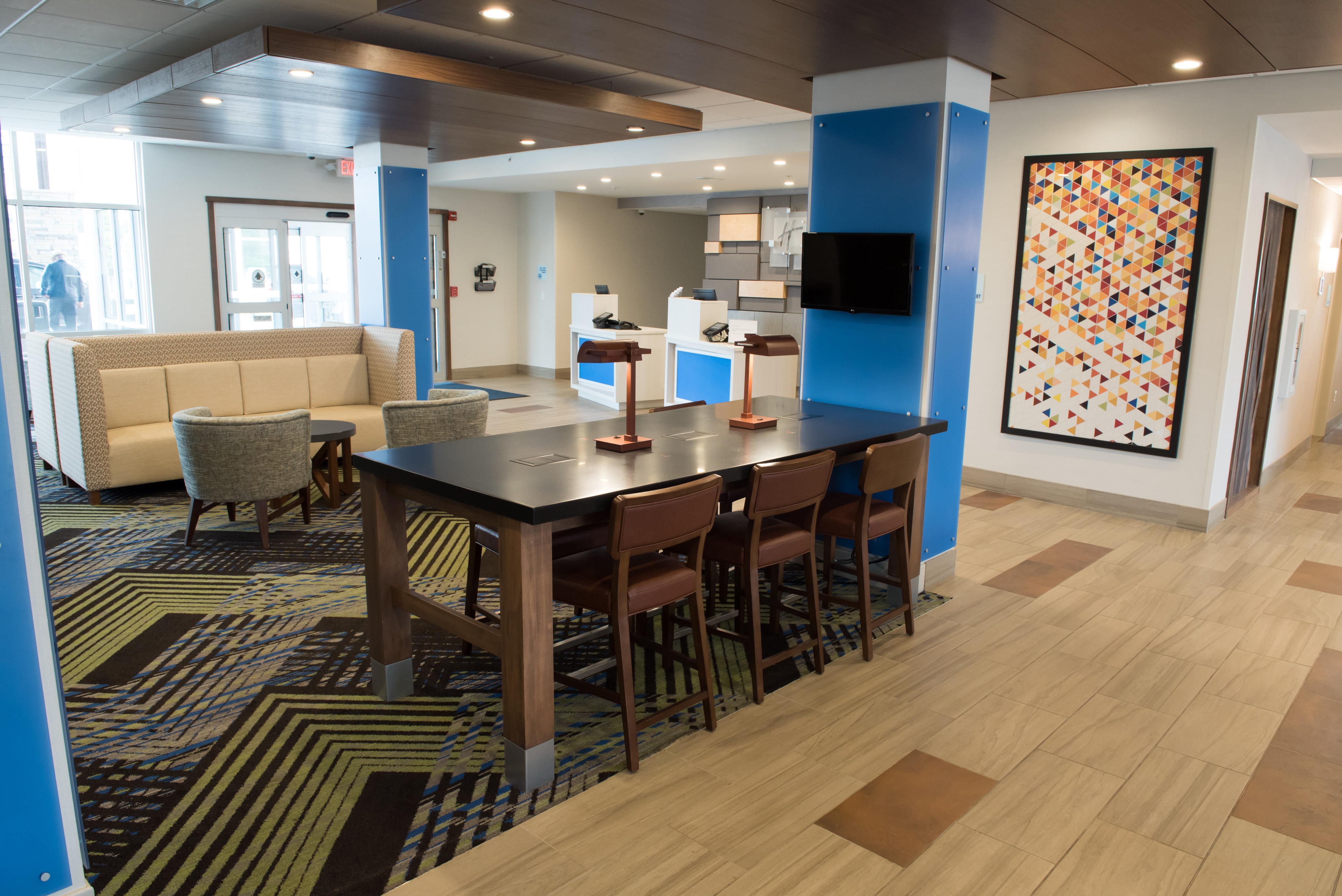 Holiday Inn Express & Suites - Orland Park Mokena By Ihg Exterior foto